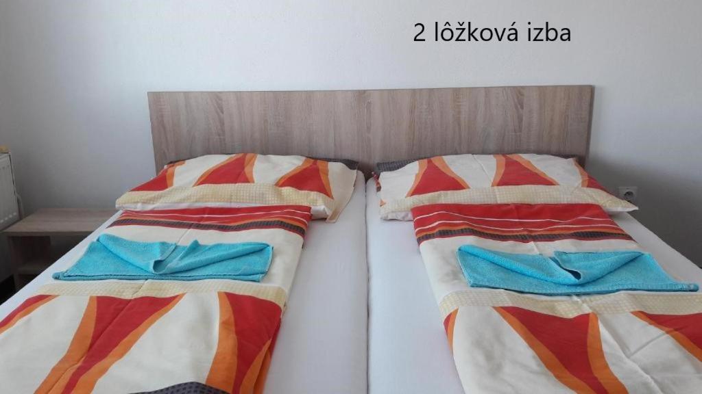 Europa Penzion Štúrovo Buitenkant foto