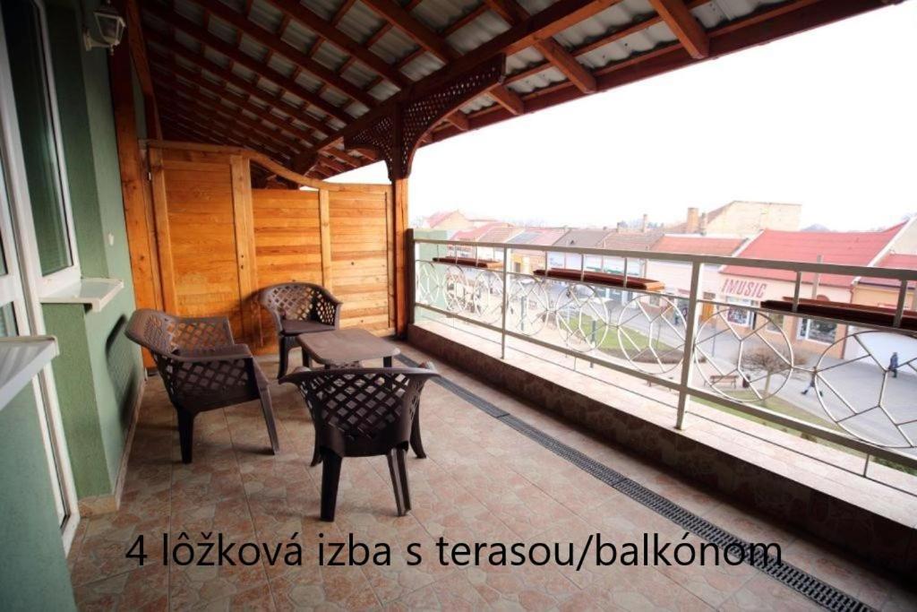 Europa Penzion Štúrovo Buitenkant foto
