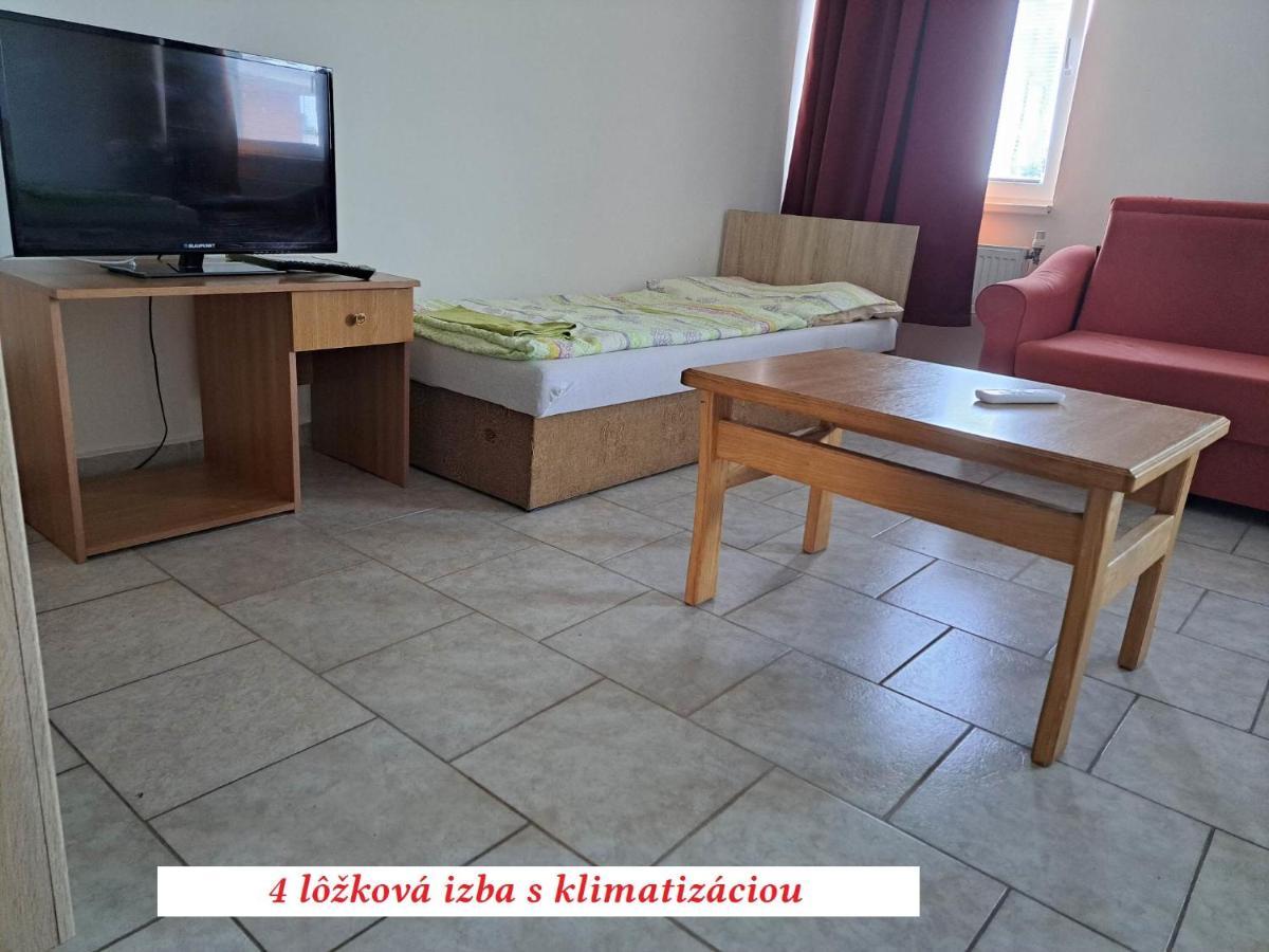 Europa Penzion Štúrovo Buitenkant foto