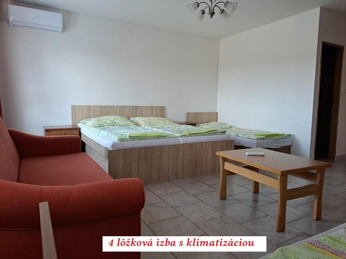 Europa Penzion Štúrovo Buitenkant foto